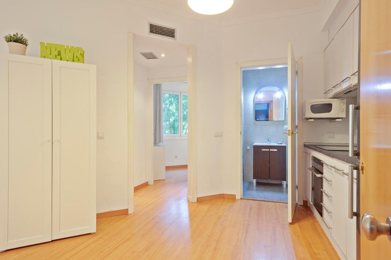 Alcam Paseo San Juan Apartment Barcelona Exterior photo