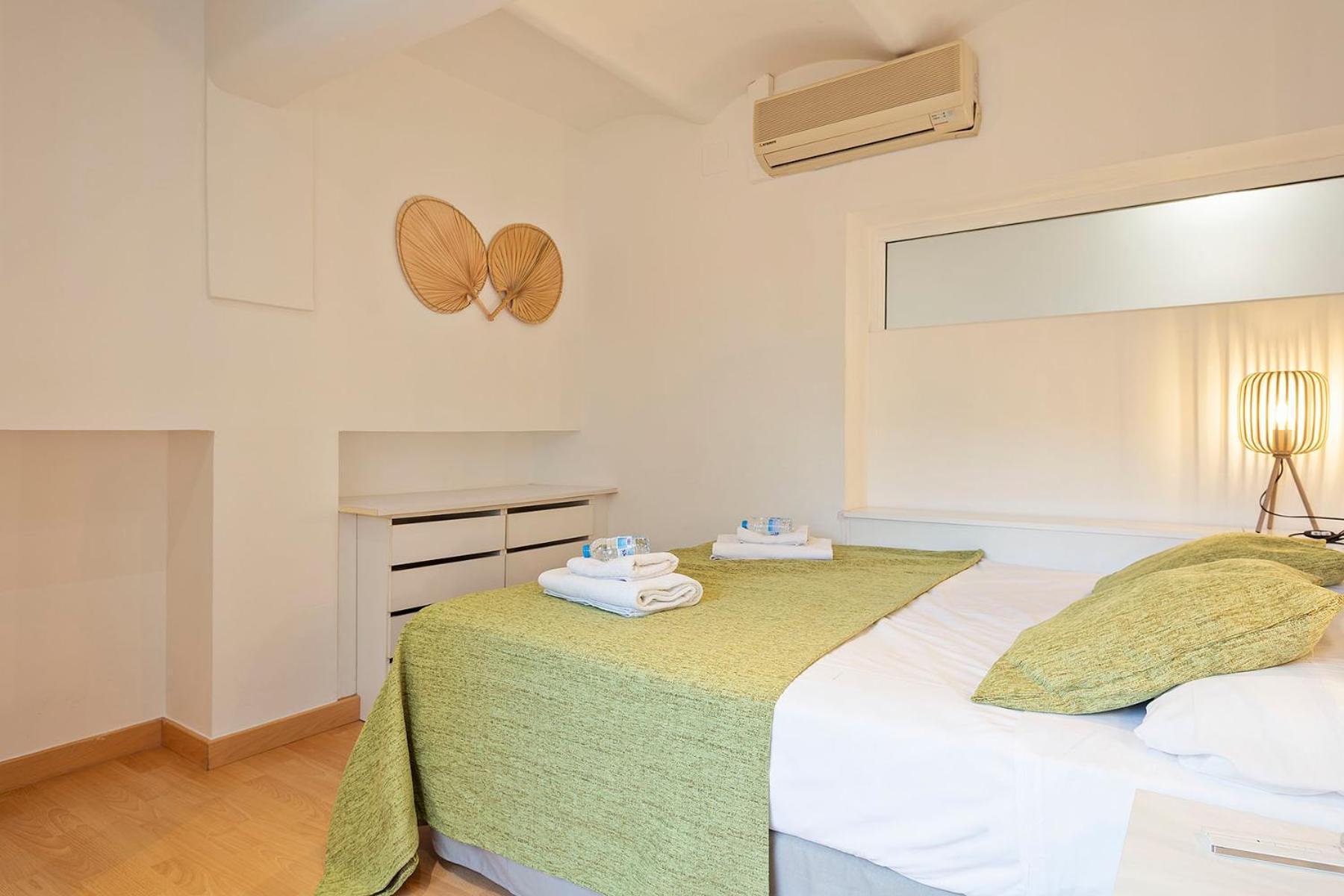 Alcam Paseo San Juan Apartment Barcelona Exterior photo